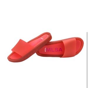 MELISSA RED BEACH SLIDE